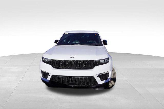 new 2025 Jeep Grand Cherokee car, priced at $41,066