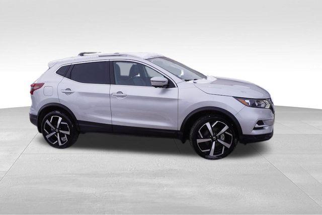 used 2022 Nissan Rogue Sport car, priced at $20,276