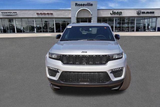 new 2025 Jeep Grand Cherokee car, priced at $45,708