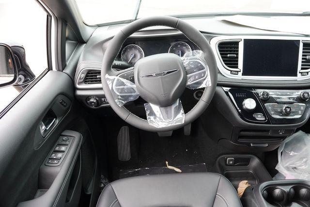 new 2026 Chrysler Pacifica car, priced at $40,913