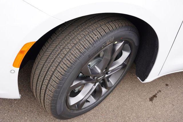 new 2026 Chrysler Pacifica car, priced at $40,913