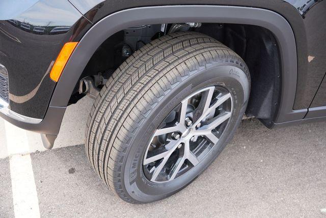 new 2025 Jeep Grand Cherokee L car, priced at $46,029