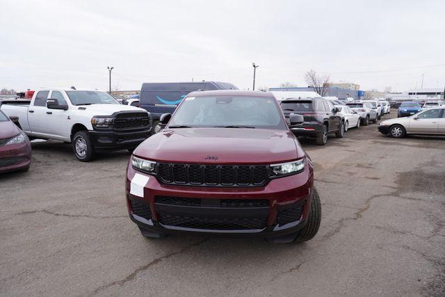 new 2024 Jeep Grand Cherokee L car, priced at $39,393