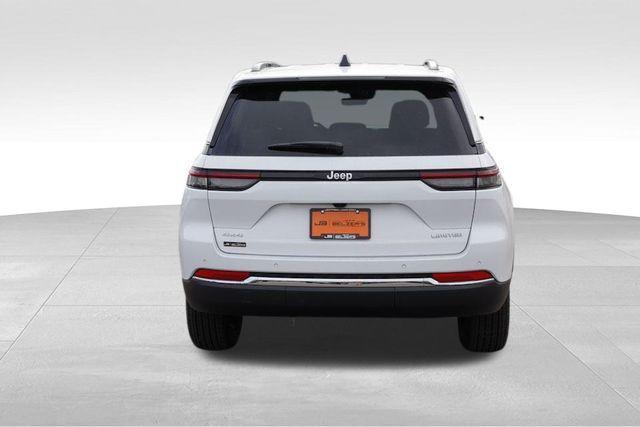 new 2025 Jeep Grand Cherokee car, priced at $39,880