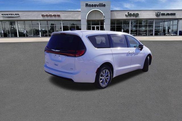 new 2025 Chrysler Pacifica car, priced at $41,850