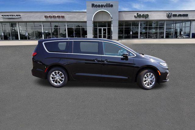 new 2025 Chrysler Pacifica car, priced at $41,150