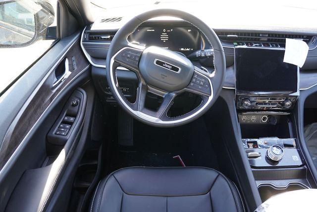 new 2025 Jeep Grand Cherokee L car, priced at $46,045