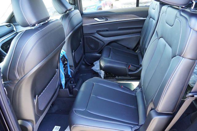 new 2025 Jeep Grand Cherokee L car, priced at $46,045