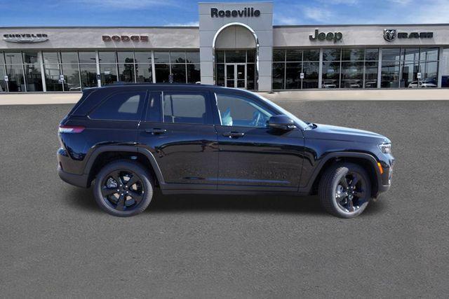 new 2025 Jeep Grand Cherokee car, priced at $44,270