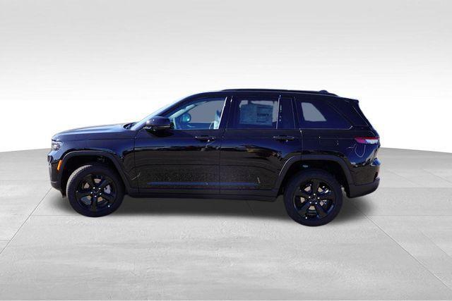 new 2025 Jeep Grand Cherokee car, priced at $42,727