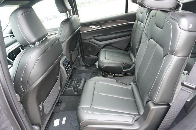 new 2025 Jeep Grand Cherokee L car, priced at $42,854
