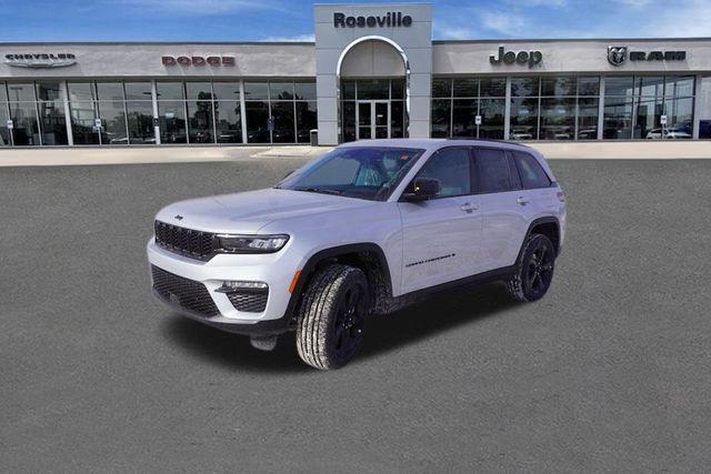 new 2025 Jeep Grand Cherokee car, priced at $43,820