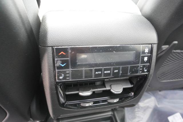 new 2025 Jeep Grand Cherokee L car, priced at $49,169