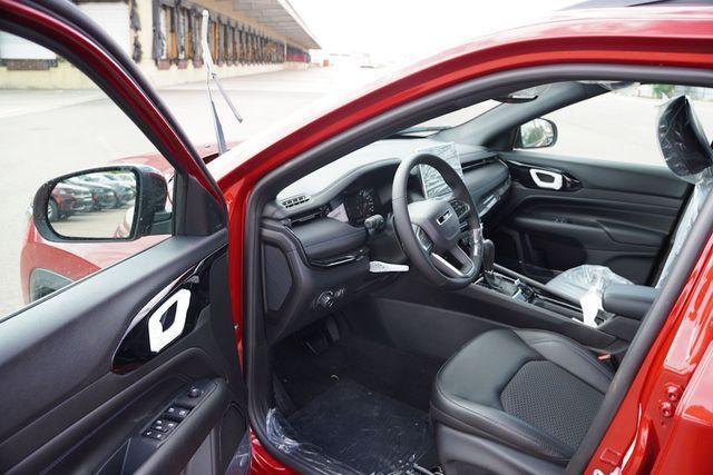 new 2025 Jeep Compass car, priced at $33,165
