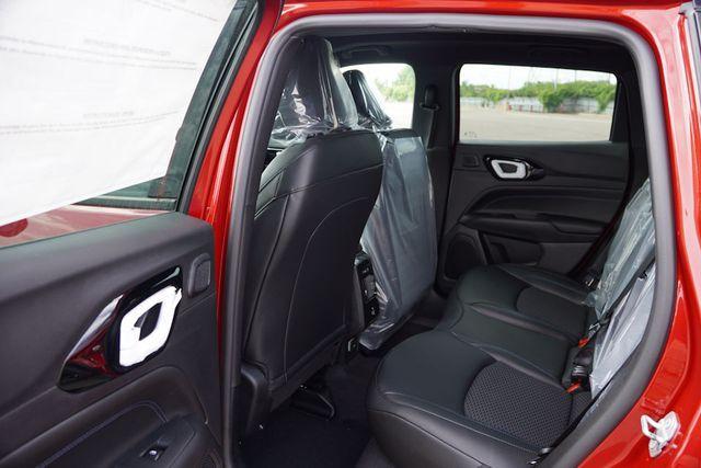 new 2025 Jeep Compass car, priced at $33,165