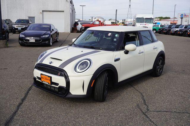 used 2022 MINI Hardtop car, priced at $21,486