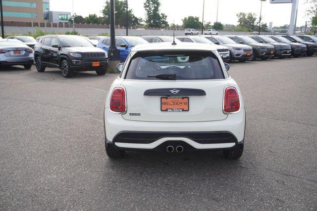 used 2022 MINI Hardtop car, priced at $21,486