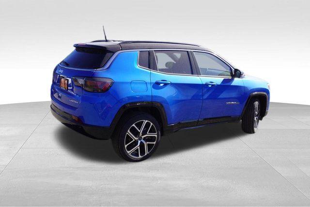 new 2025 Jeep Compass car, priced at $33,285