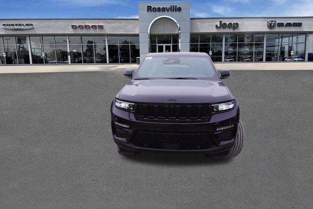 new 2025 Jeep Grand Cherokee car, priced at $49,554