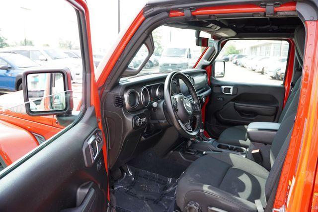 used 2022 Jeep Gladiator car, priced at $27,481