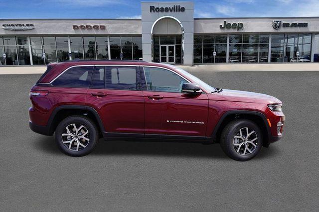 new 2025 Jeep Grand Cherokee car, priced at $44,087