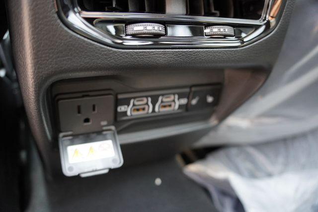 new 2025 Jeep Grand Cherokee car, priced at $46,003