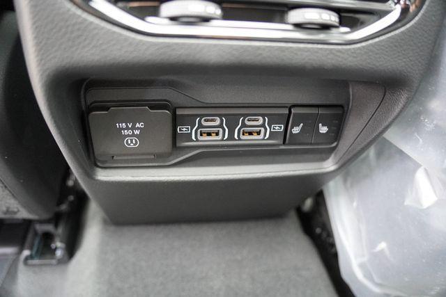 new 2025 Jeep Grand Cherokee car, priced at $44,087