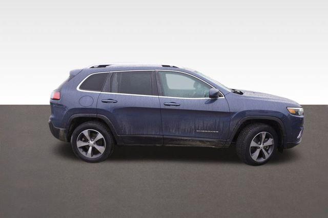 used 2019 Jeep Cherokee car, priced at $18,864