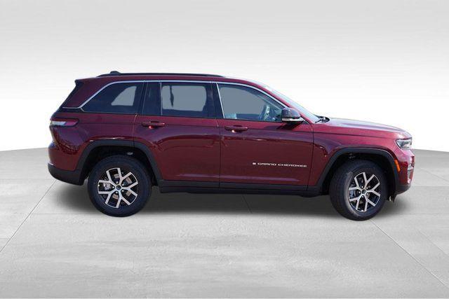 new 2025 Jeep Grand Cherokee car, priced at $40,398