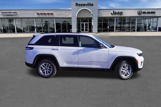 new 2025 Jeep Grand Cherokee car, priced at $35,787