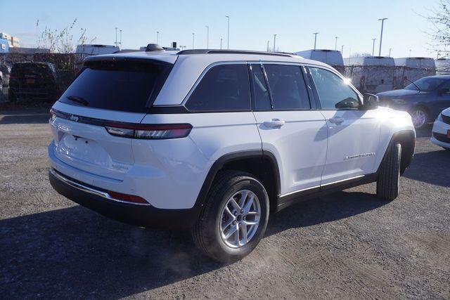 new 2025 Jeep Grand Cherokee car, priced at $35,953