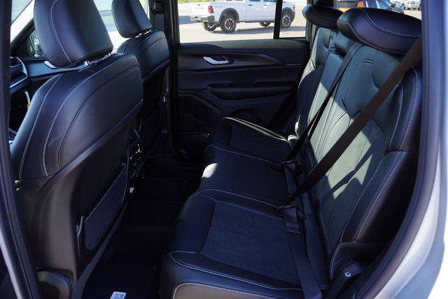 new 2025 Jeep Grand Cherokee car, priced at $41,388