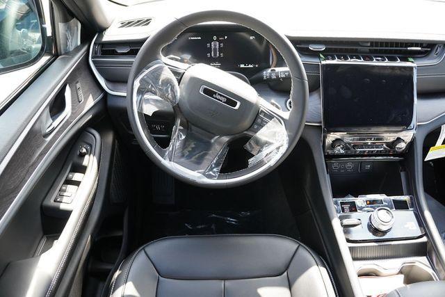 new 2025 Jeep Grand Cherokee car, priced at $41,581