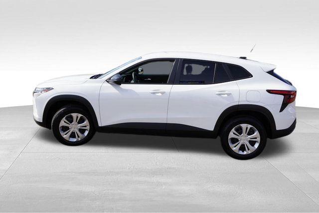 used 2024 Chevrolet Trax car, priced at $19,521