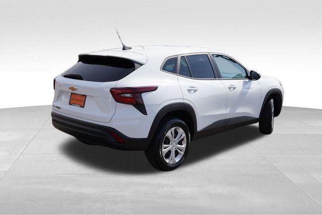 used 2024 Chevrolet Trax car, priced at $19,521
