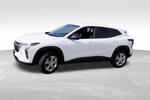 used 2024 Chevrolet Trax car, priced at $19,521