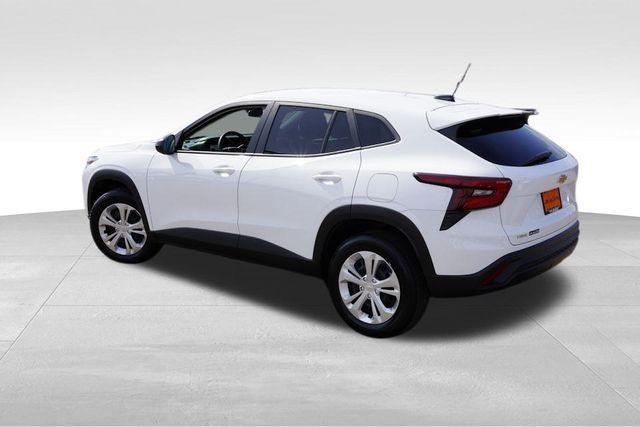 used 2024 Chevrolet Trax car, priced at $19,521