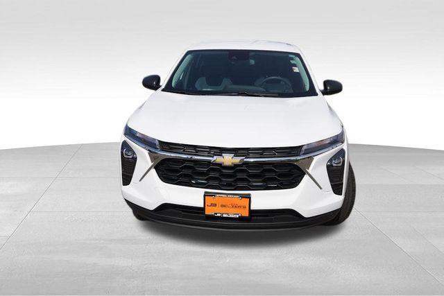 used 2024 Chevrolet Trax car, priced at $19,521