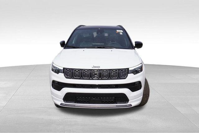 new 2024 Jeep Compass car, priced at $33,049