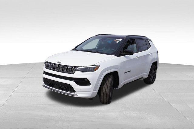 new 2024 Jeep Compass car, priced at $33,049