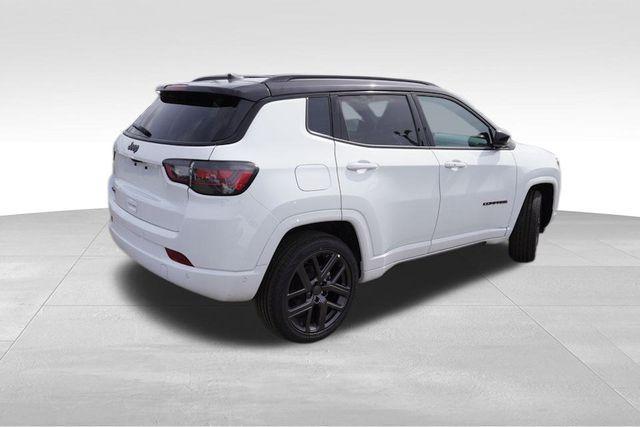 new 2024 Jeep Compass car, priced at $33,049