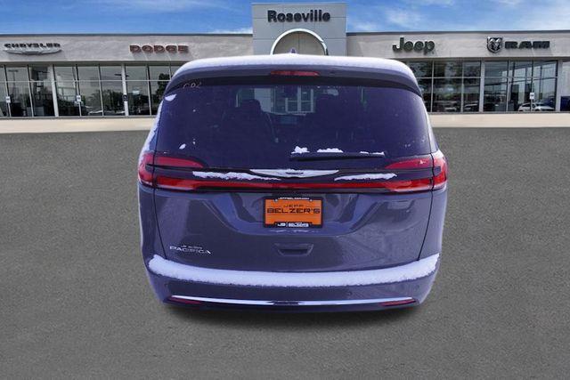 new 2025 Chrysler Pacifica car, priced at $40,602