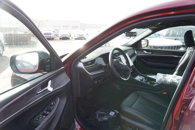 new 2025 Jeep Grand Cherokee L car, priced at $44,721