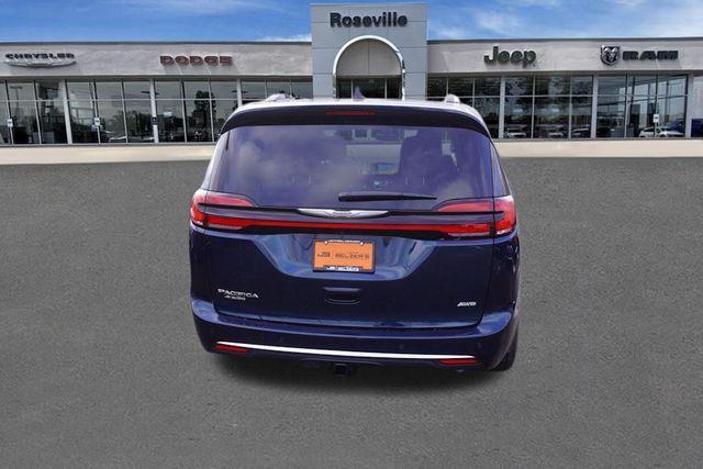 new 2025 Chrysler Pacifica car, priced at $52,736