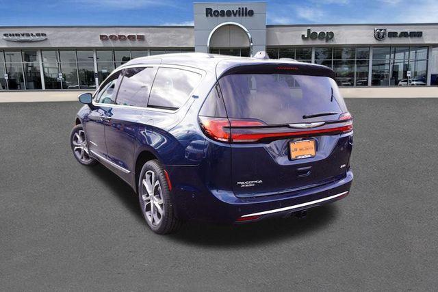 new 2025 Chrysler Pacifica car, priced at $52,736