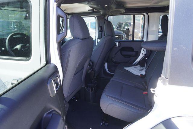 new 2025 Jeep Wrangler car, priced at $45,016