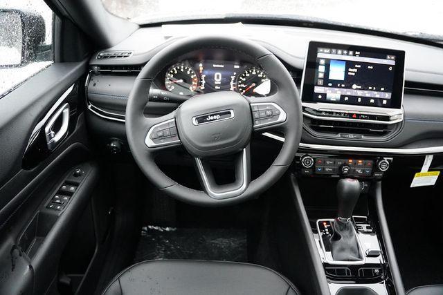 new 2025 Jeep Compass car, priced at $34,815