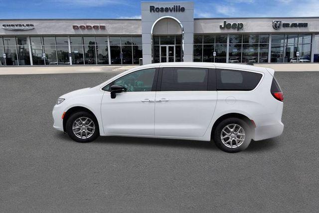 new 2026 Chrysler Pacifica car, priced at $39,586