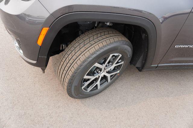 new 2025 Jeep Grand Cherokee L car, priced at $44,054