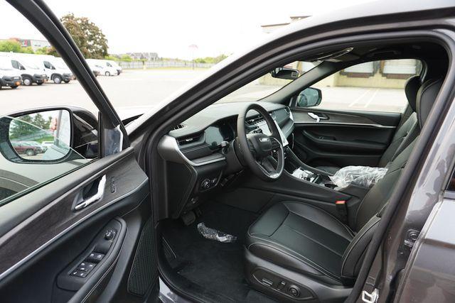 new 2025 Jeep Grand Cherokee L car, priced at $44,054
